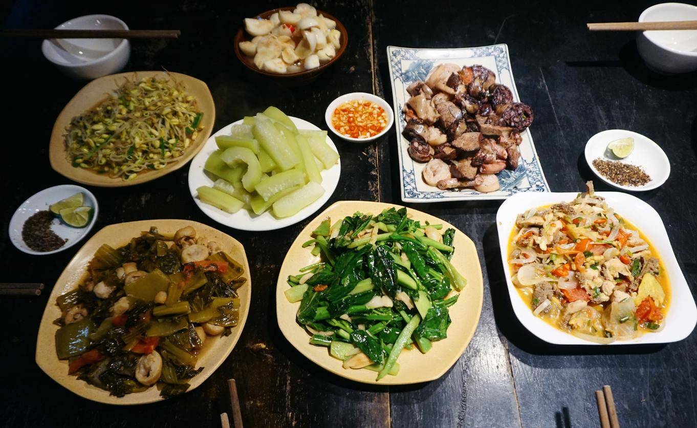 Thưởng thức ẩm thực vùng núi Đông Bắc tại Bụi homestay