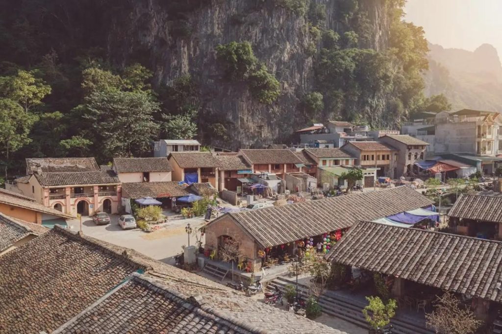 Kiến trúc cổ xưa tại phố cổ Đồng Văn