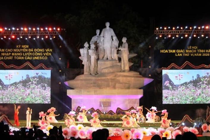 Lễ hội tại quảng trường Hà Giang
