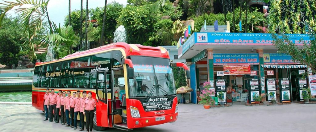 Di chuyển bằng xe khách