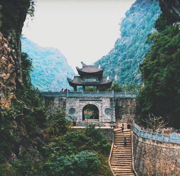 Đường vào Động Am Tiên