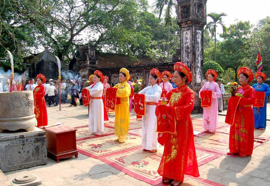 Lễ hội Hoa Lư