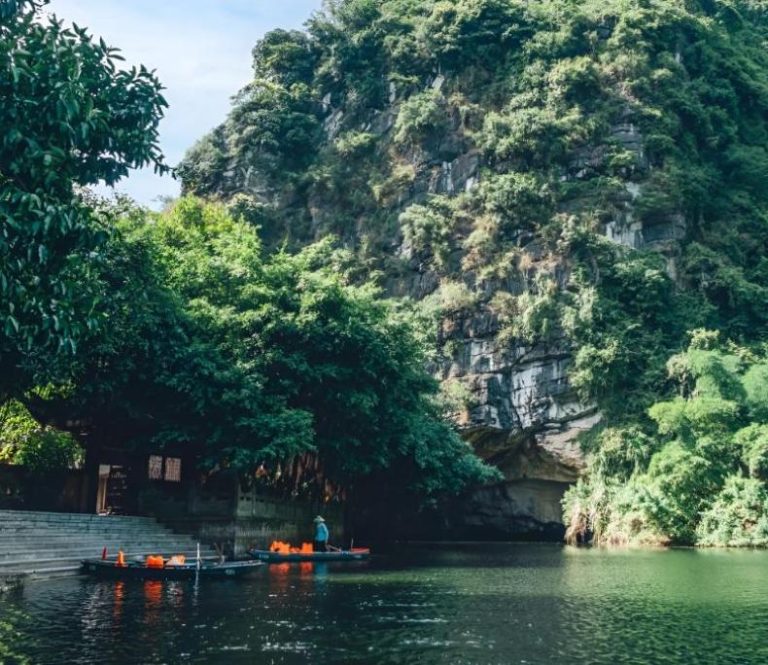 Ninh Bình tháng 8