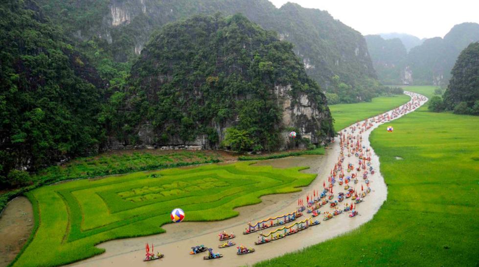 Thời tiết Ninh Bình tháng 11 rất thích hợp đến du lịch