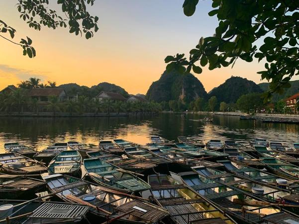 Thời tiết Ninh Bình tháng 8 mát mẻ và trong lành