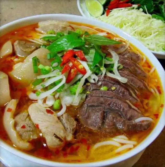 Bún bò Đà Lạt Hà chế biến sạch sẽ, kỹ lưỡng cùng chất lượng món ăn tuyệt vời