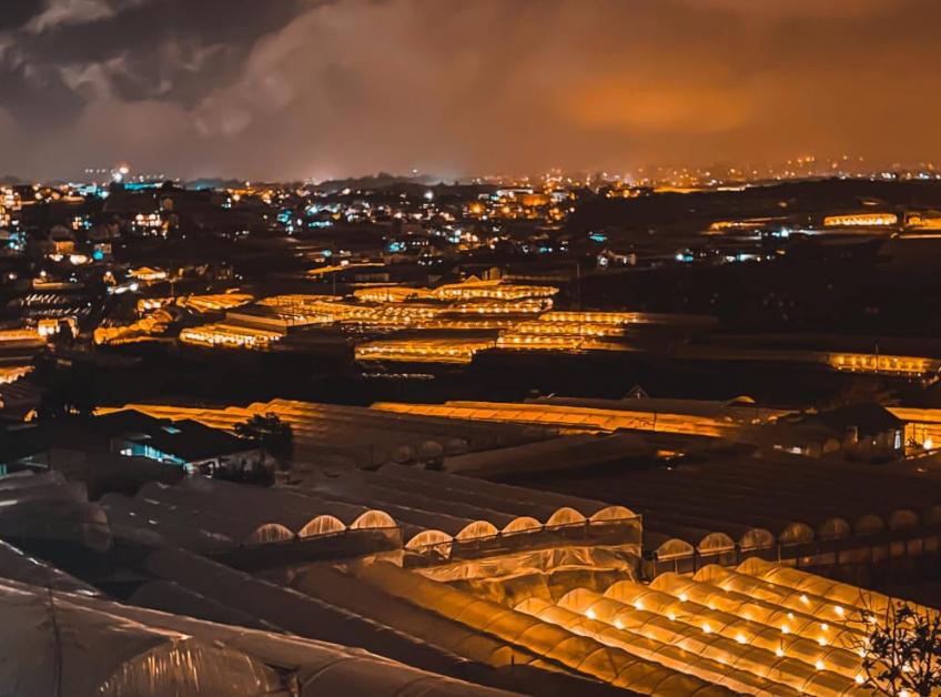 Nhà lồng Trại Mát