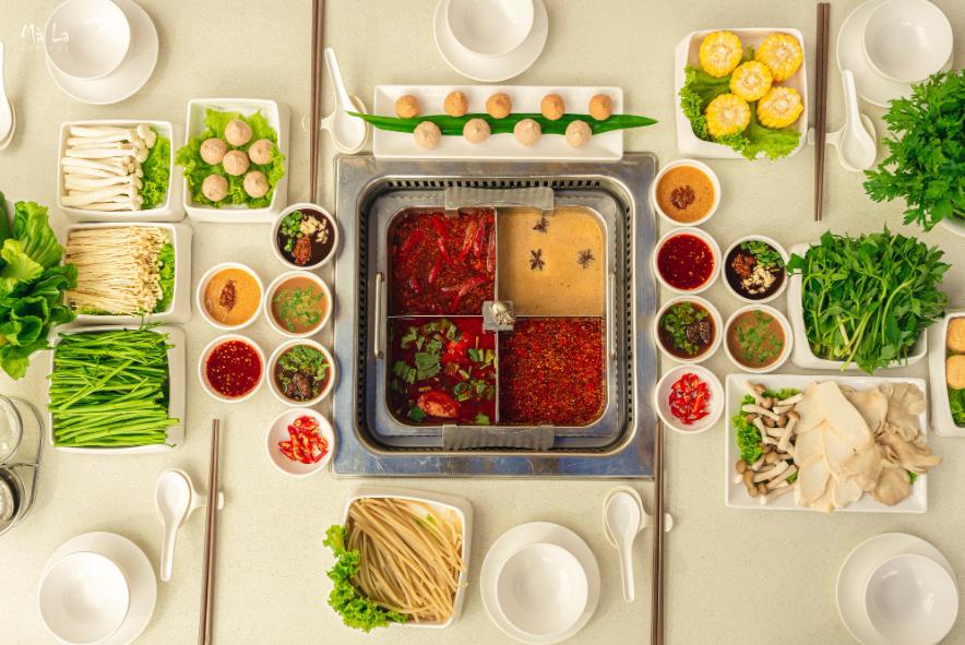 Lẩu Mà La là nhà hàng buffet rau Đà Lạt ngon, hấp dẫn được nhiều thực khách ghé thưởng thức