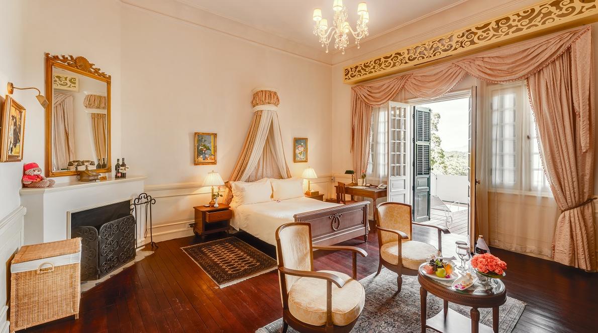 Hạng phòng Luxury With Bancony