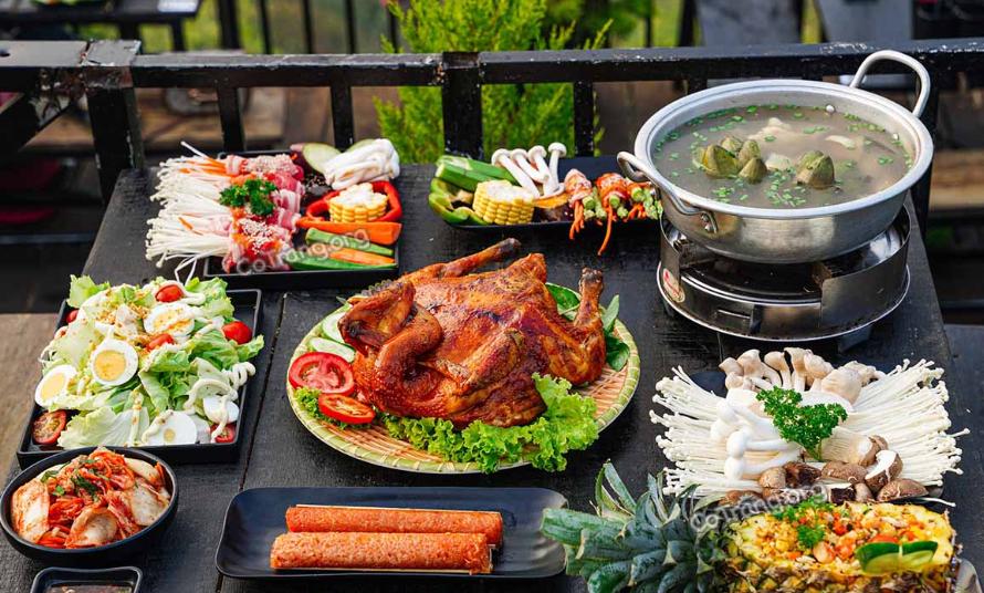 Tiệm gà Lưng Chừng Đồi