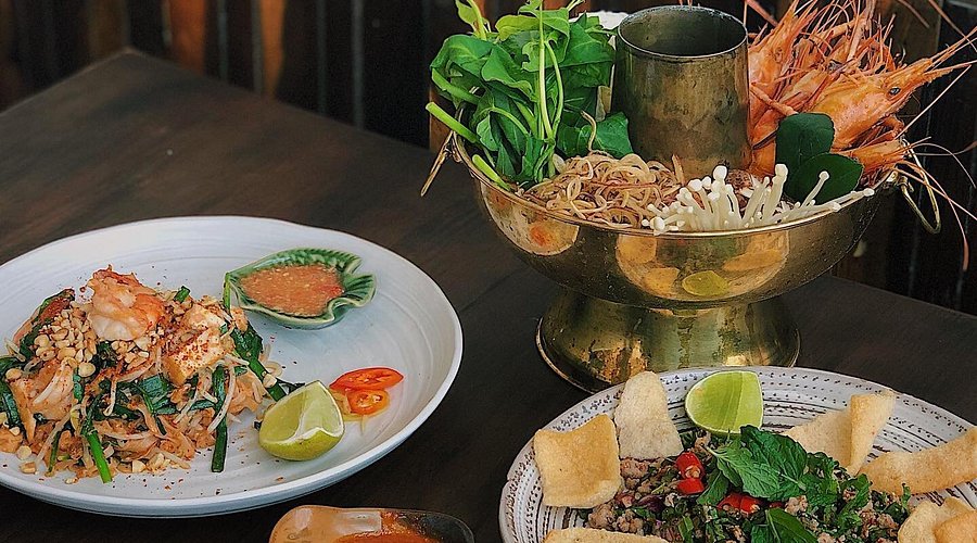 YAM Chiang Mai Đà Lạt với menu đồ ăn đa dạng, hấp dẫn