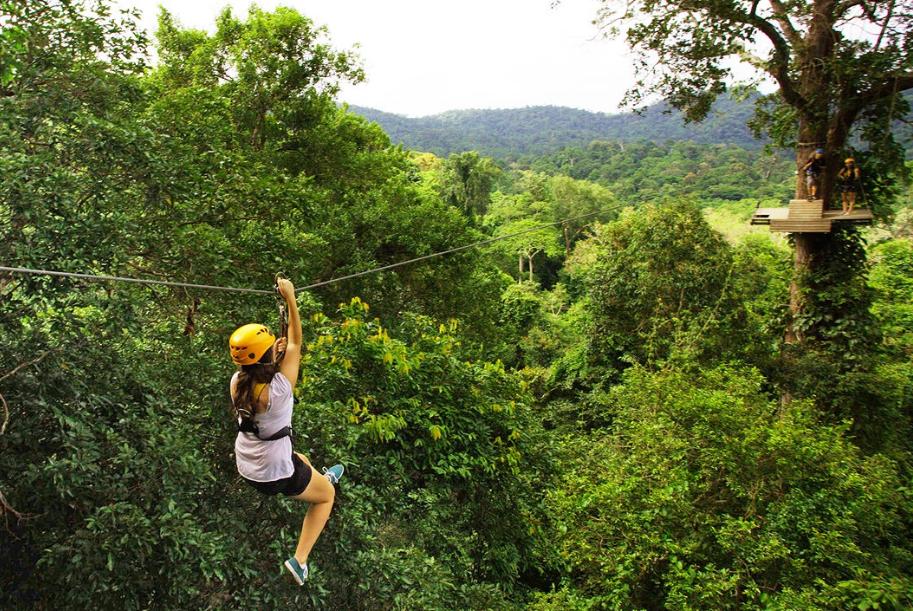 Zipline dành cho người đam mê mạo hiểm ở Khu du lịch rừng Madagui