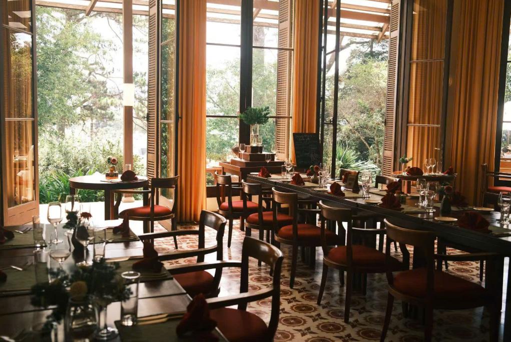 Nhà hàng Le Petit