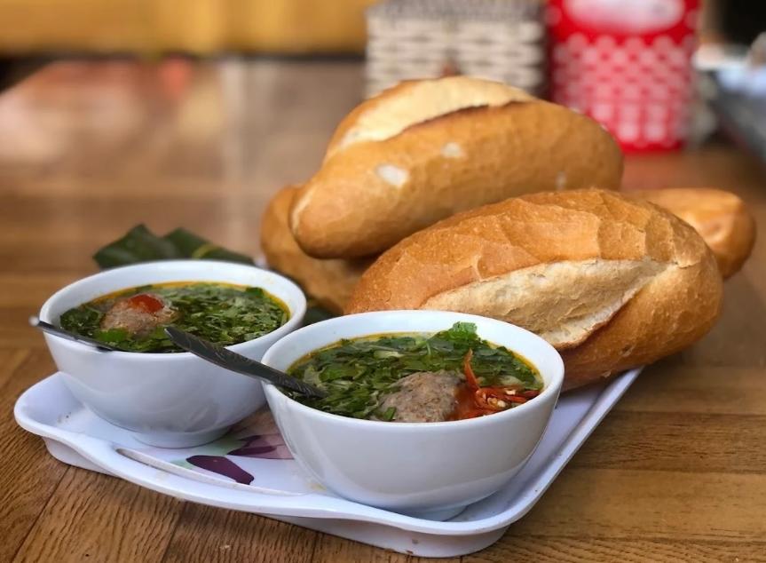 Bánh mì Cô Hồng
