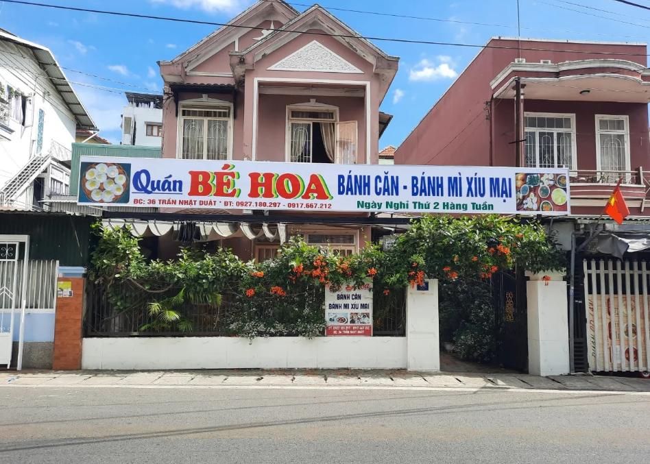 Bánh mì xíu mại bé Hoa