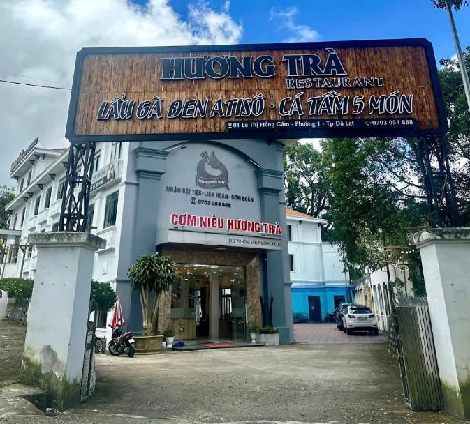 Cơm niêu Hương Trà