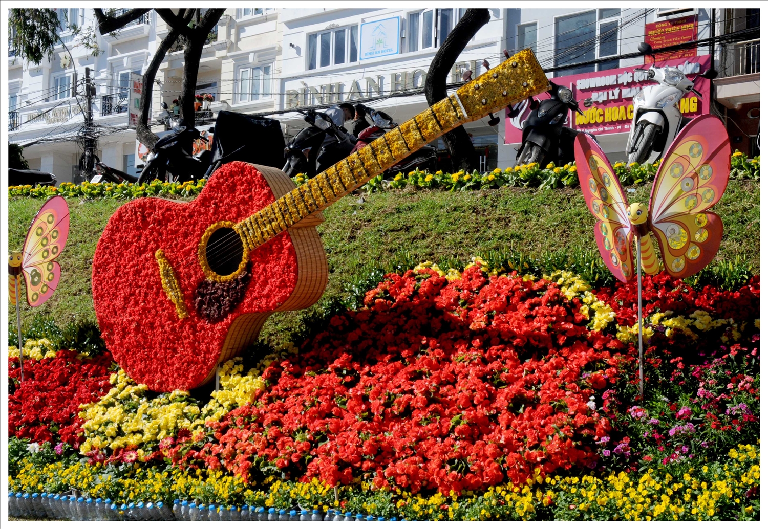 Tham gia Festival Hoa Đà Lạt tháng 12