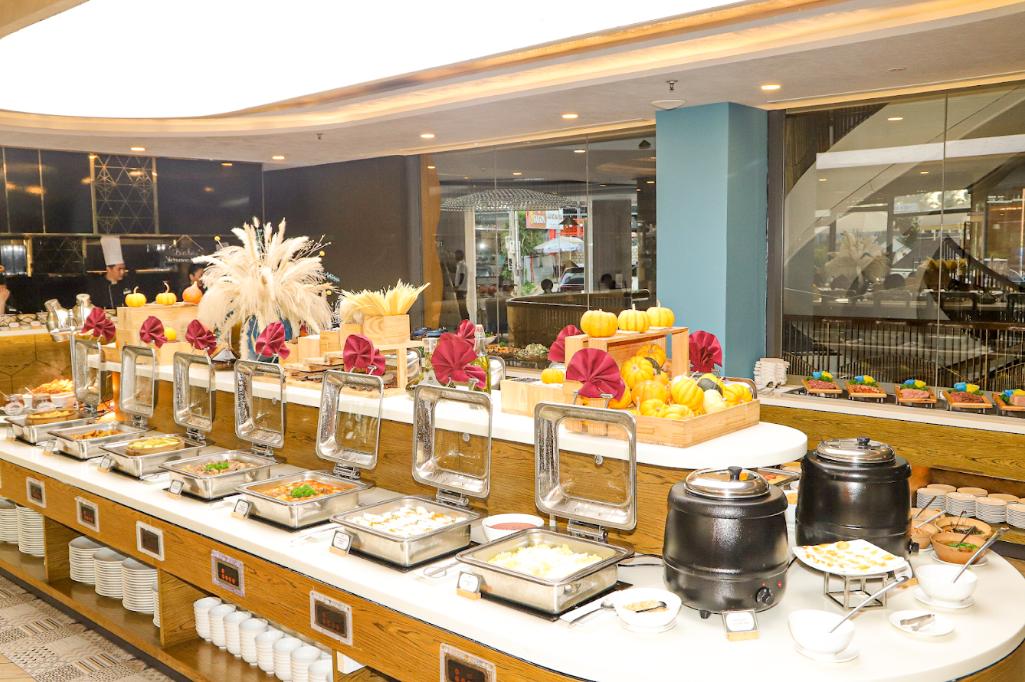 Nhà hàng The Valley Café đa dạng món ăn