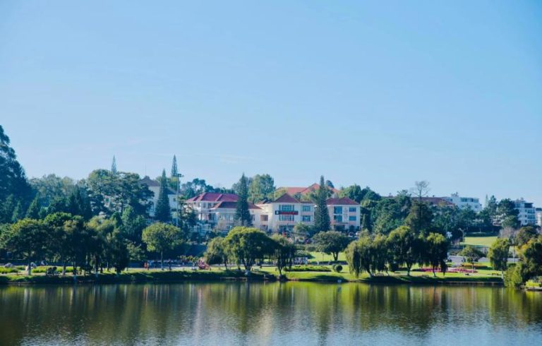 Hồ Xuân Hương Đà Lạt