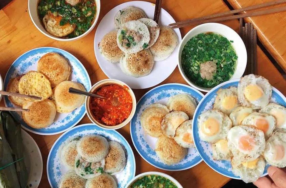 Bánh căn - Món ngon Đà Lạt nên thử