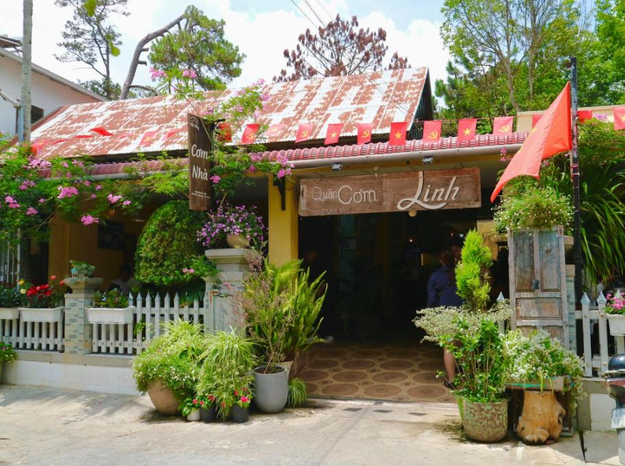 Quán cơm Linh Đà Lạt chi nhánh Lê Văn Tám