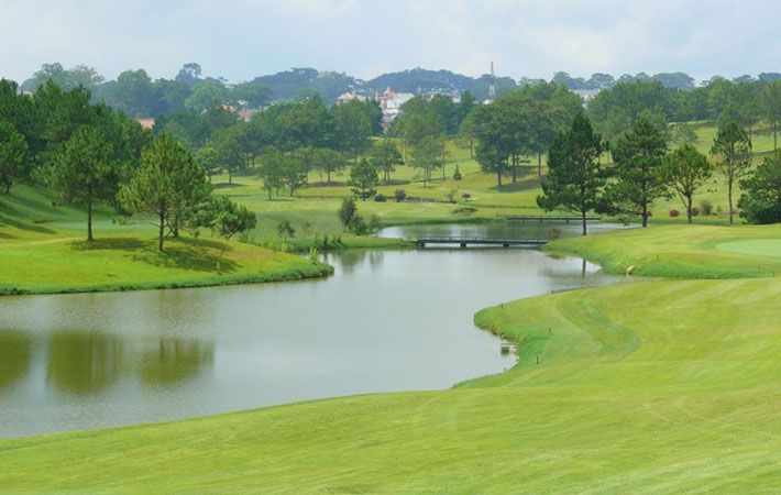 Sân golf Đà Lạt Đồi Cù với giá trị lịch sử lâu đời