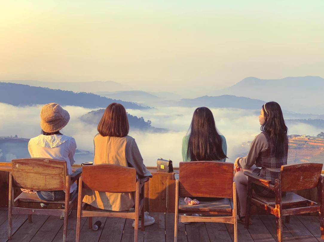 Tiệm Cà Phê Hoàng Hôn Chiều