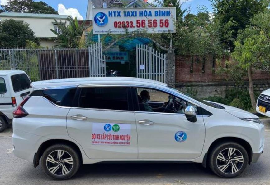 Taxi Hòa Bình được người dân địa phương ưa chuộng