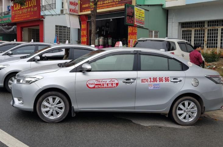 Taxi Thắng Lợi