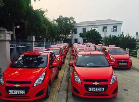 Taxi Sao Đỏ