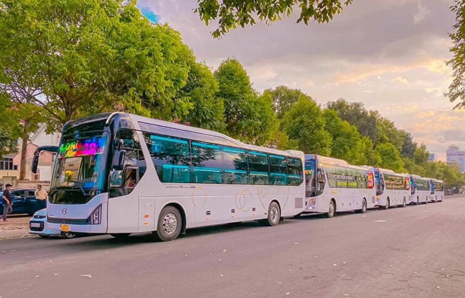 Nhà xe Long Vân cao cấp