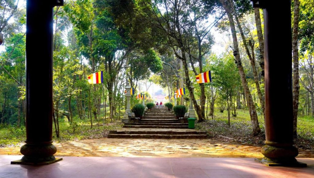 Khám phá vẻ đẹp thiên nhiên
