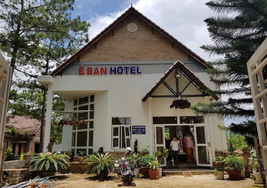 Khách sạn Ê Ban
