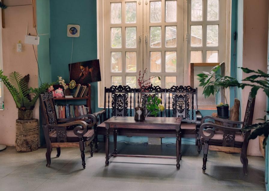 Chất liệu tự nhiên tạo cảm giác ấm áp và dễ chịu cho du khách khi đến La Maison