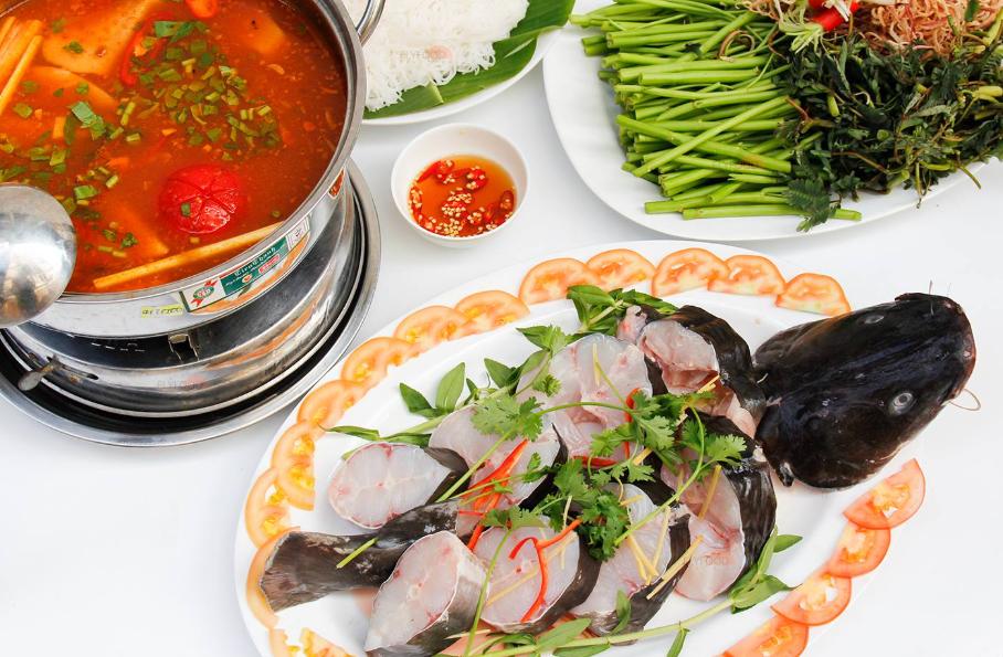 Lẩu cá tầm Măng Đen thơm ngon, hấp dẫn