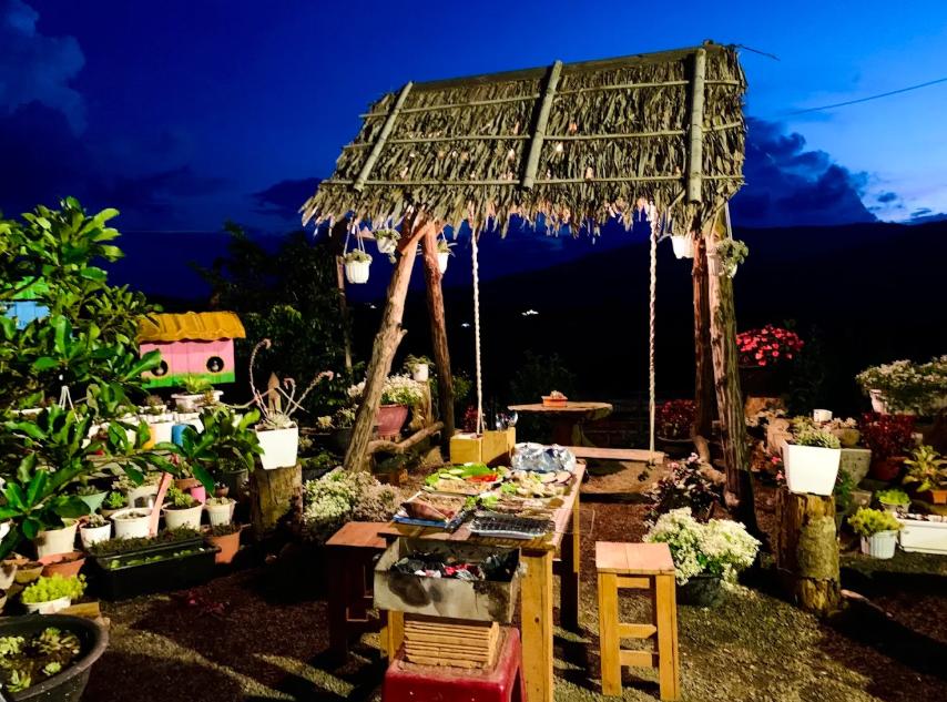 Quây quần bên nhau thưởng thức BBQ