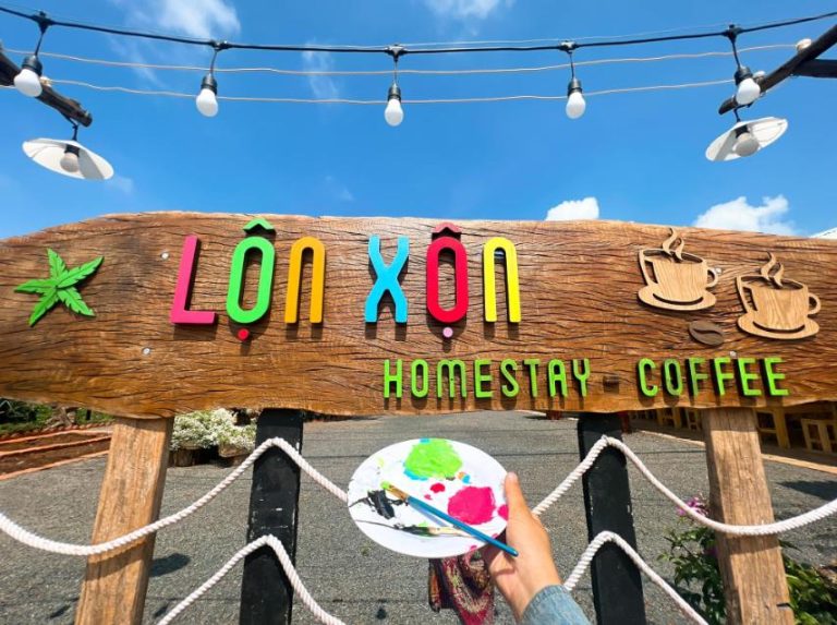 Lộn Xộn Homestay Măng Đen