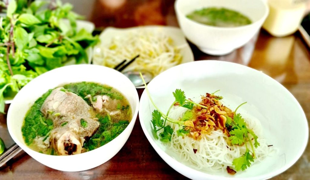Phở khô Măng Đen 79 thơm ngon đặc biệt