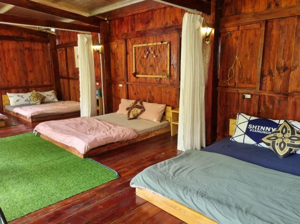 Khu nhà gỗ cũng rất tiện nghi