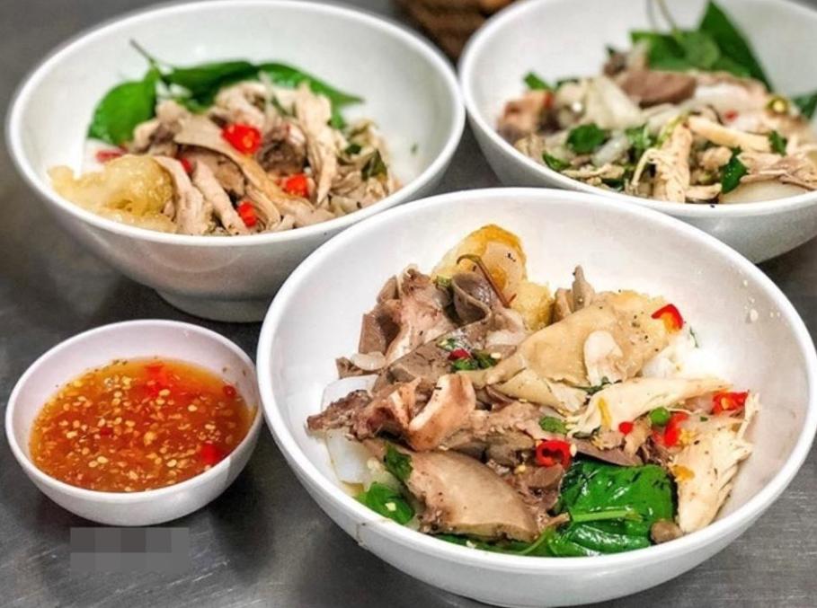 Bánh ướt lòng gà Thông Thiên Học