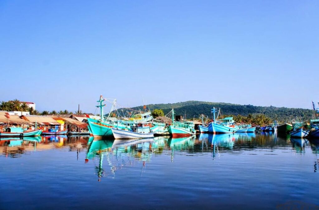 Làng Chài Hàm Ninh