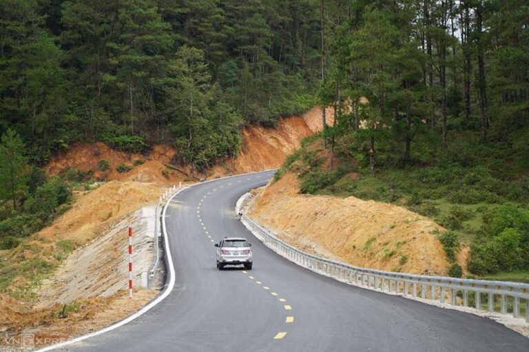 Huế đi Măng Đen bao nhiêu km