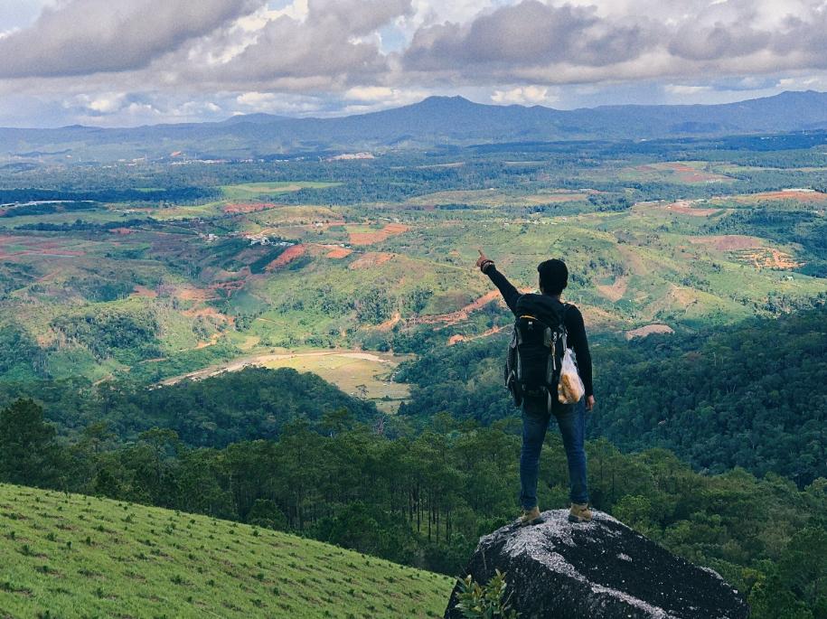 Tham gia trekking Đỉnh Ngọc Lễ