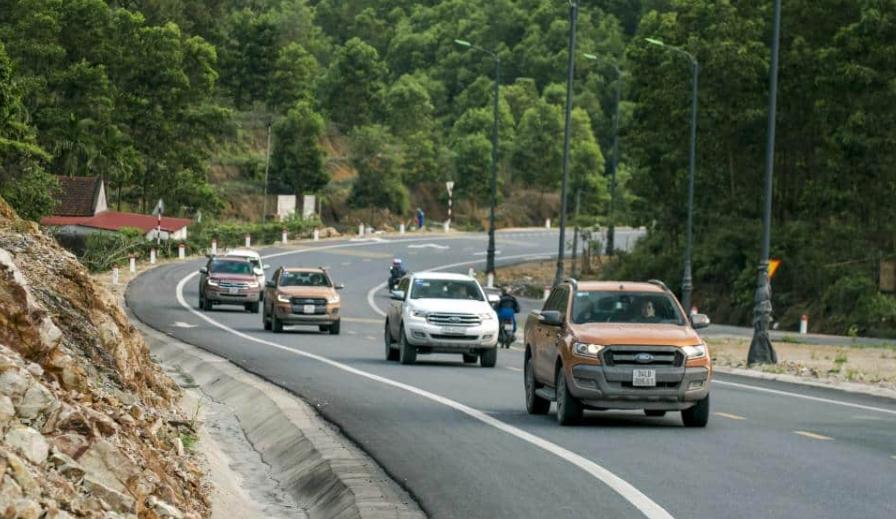 Di chuyển bằng ô tô cá nhân vừa tiện lợi, vừa chủ động được thời gian