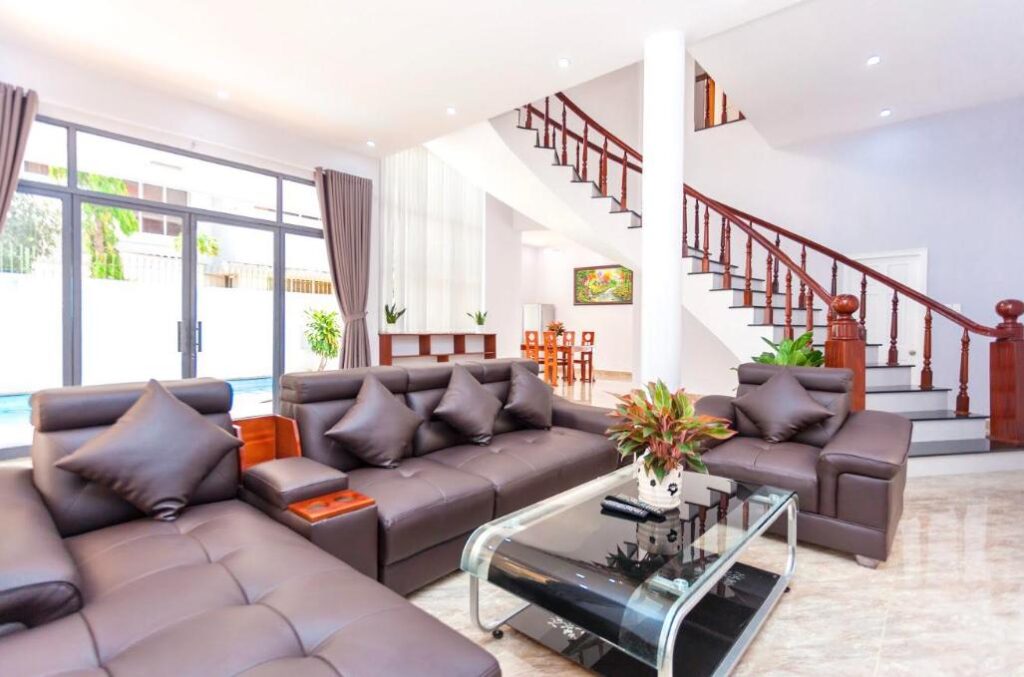 Phòng khách và các phòng ngủ đầy đủ tiện nghi