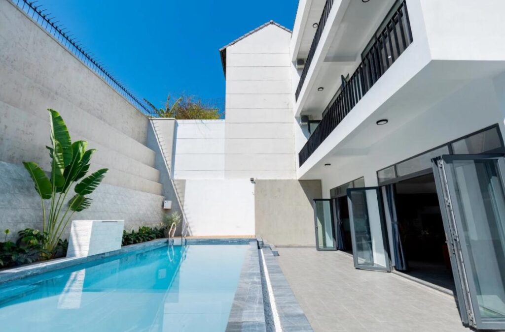 Sky Villa có hồ bơi riêng thư giãn