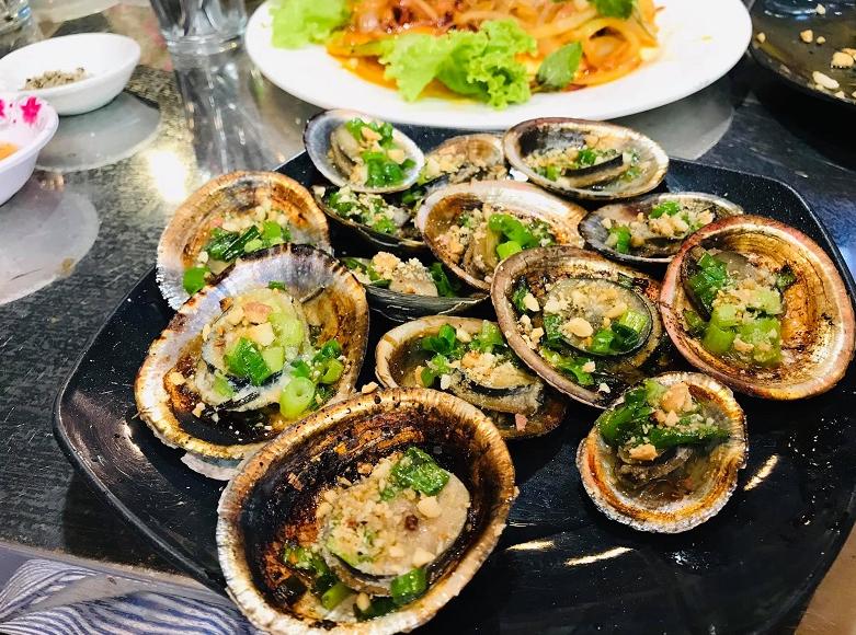 Ốc vú nàng cũng là một món ăn hấp dẫn nên thử