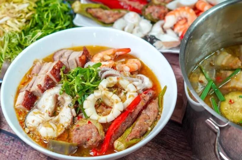 Bún mắm cực kỳ đậm đà