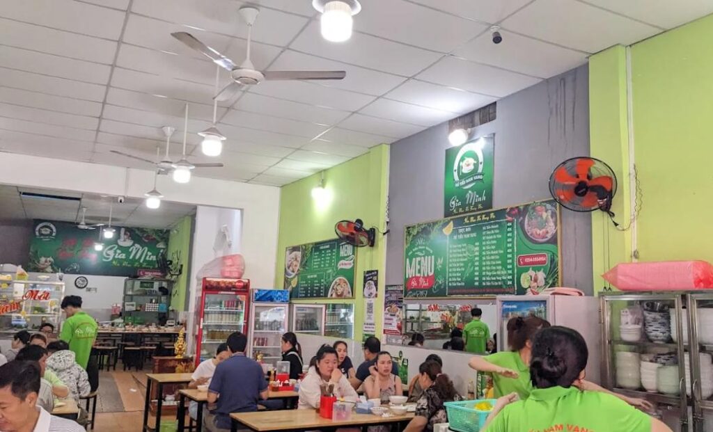 Quán hủ tiếu Gia Minh