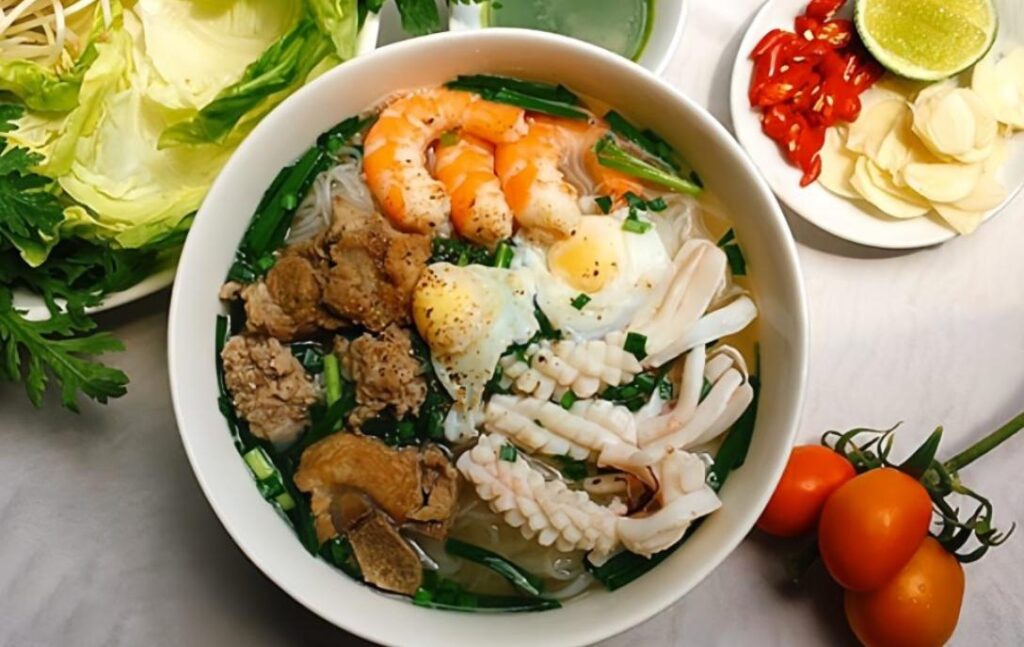 Hủ tiếu mực Cô Hằng